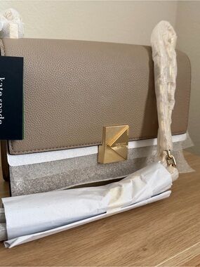 Kate Spade Deco Pebbled Leather Shoulder Bag – Timeless Taupe (NWT)